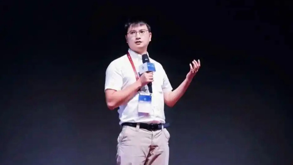 突破瓶颈!中国成功研制新型芯片