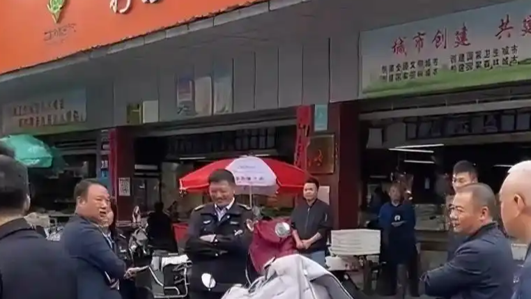 市场鬼秤扎堆 6个摊位都缺斤少两