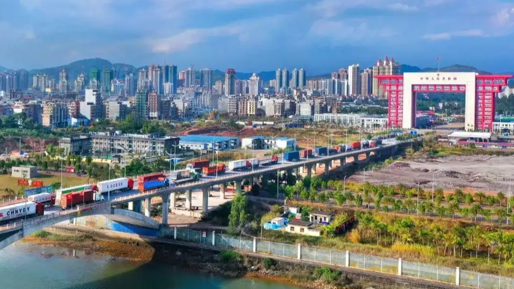 广西一国企负责人被指婚内出轨