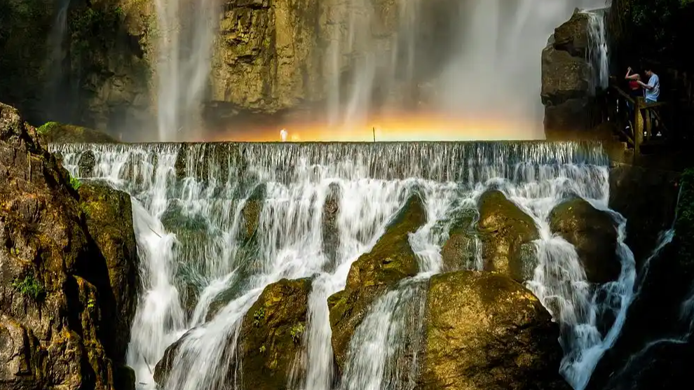 谁“偷走”了5A景区的游客