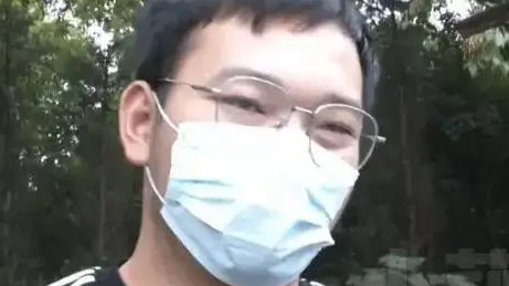 记者体验10元护肤 手机被拿走贷款