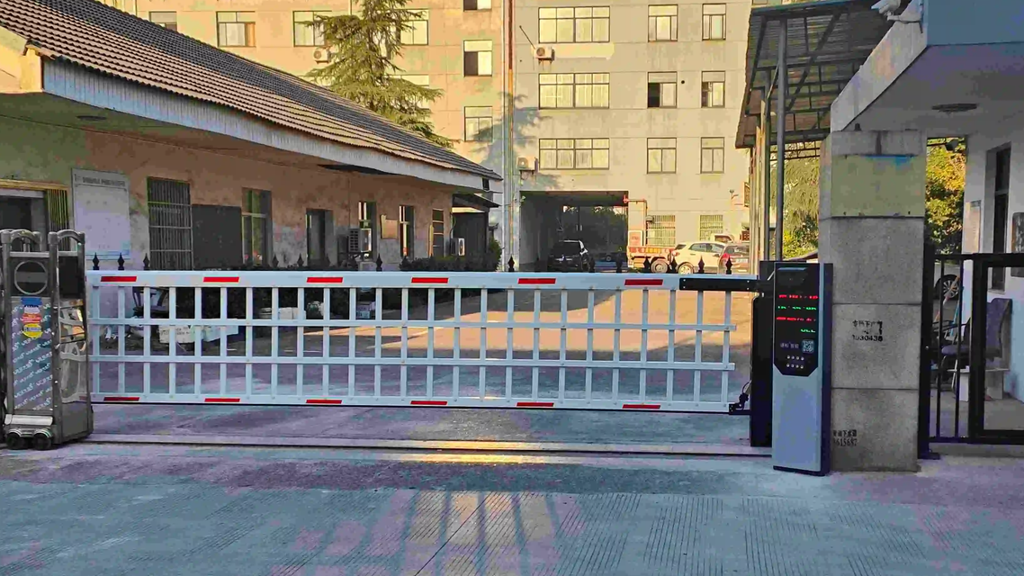 不当使用“万能遥控器”或涉嫌违法