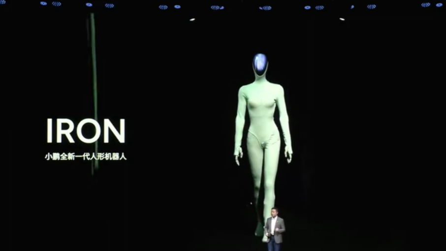 何小鹏再回应机器人里藏真人质疑