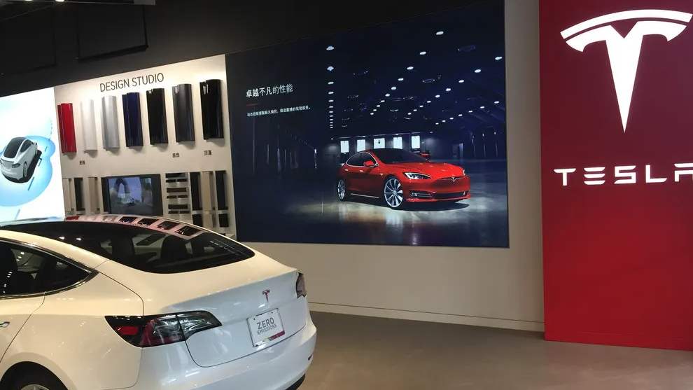 特斯拉市值一夜蒸发超3800亿元