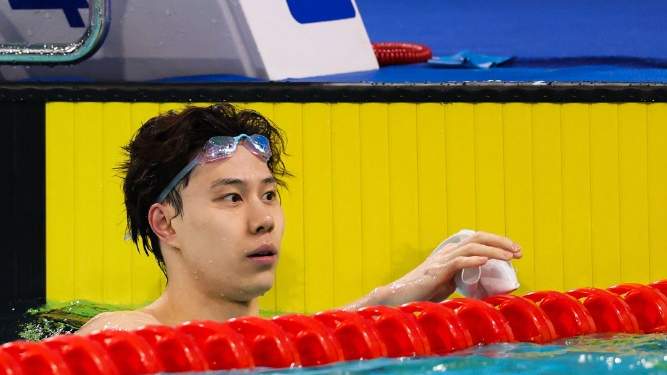 覃海洋回应犯规：自己都笑了