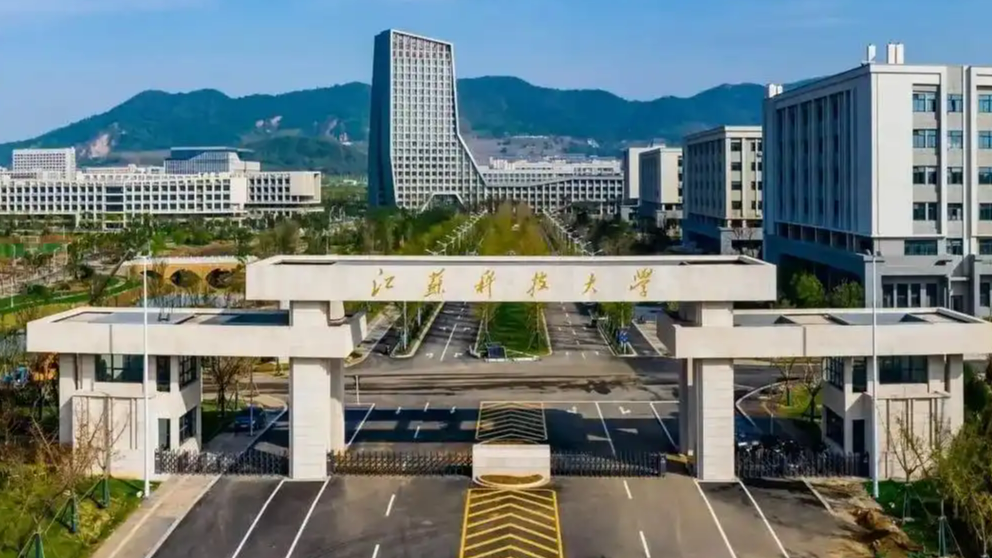 江科大郭某团队博士：他从未上过课