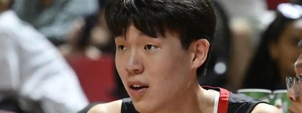 杨瀚森上场2分34秒没摸到球