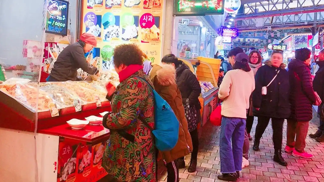 “多拉点中国游客来才是正经事”