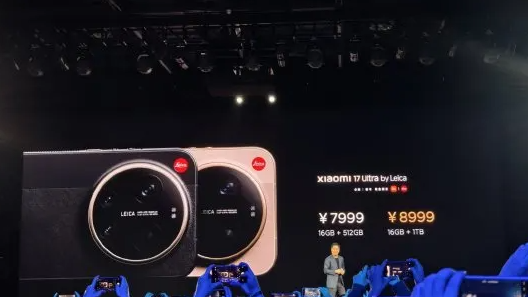 卢伟冰口误：7999元小米新机成799元