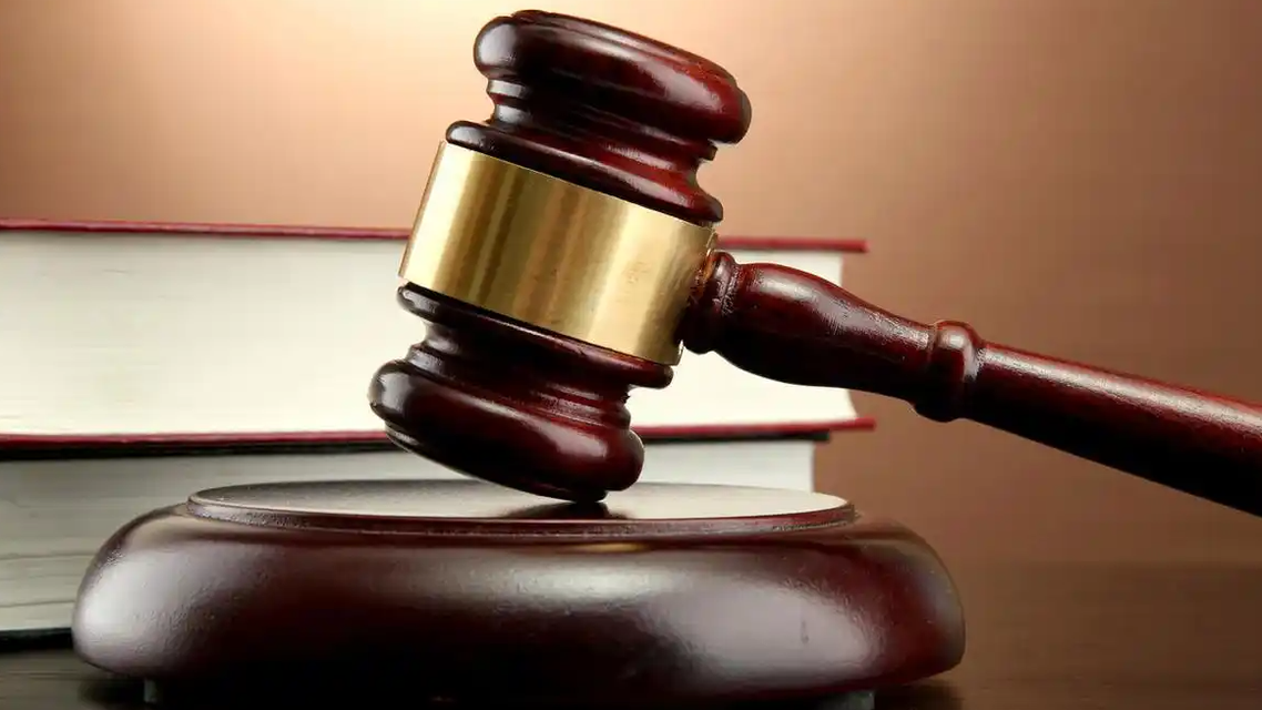 先动手的被罚100元 还手的被拘3天