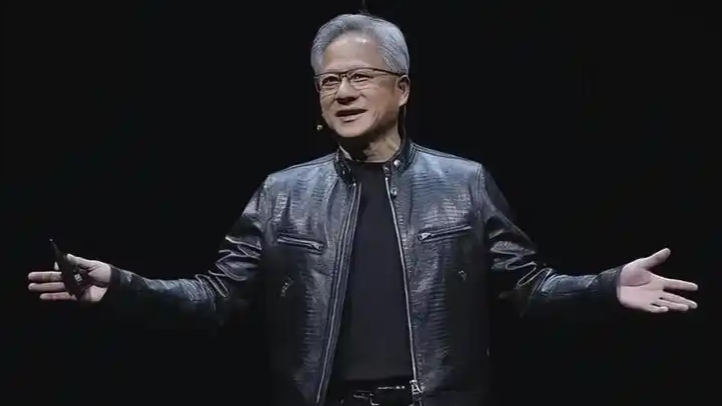黄仁勋：机器人领域迎来ChatGPT时刻