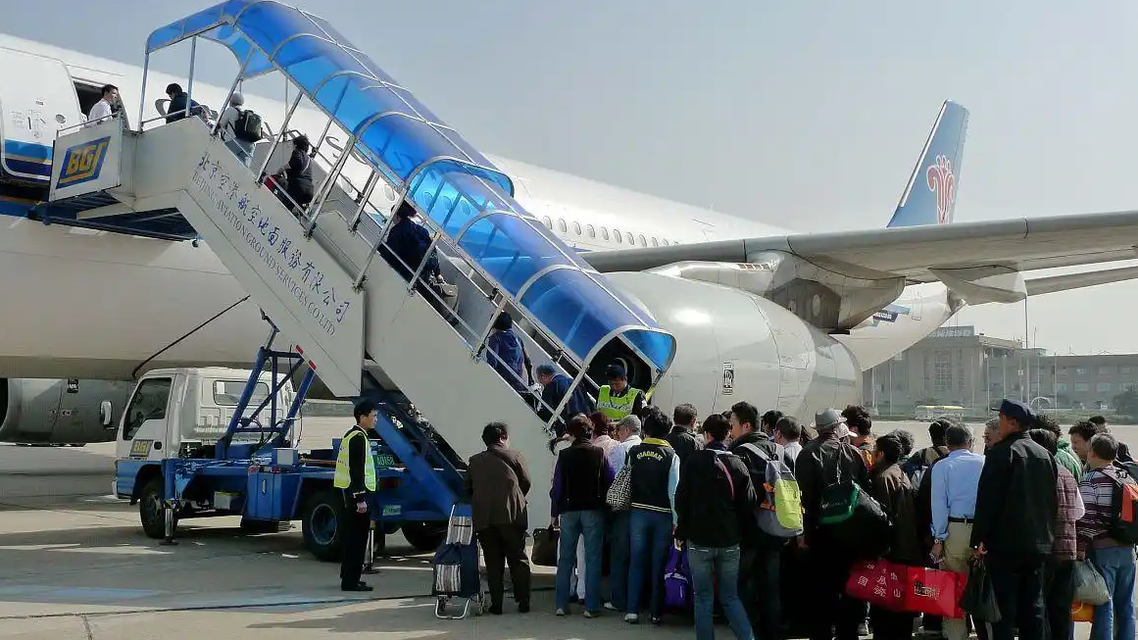 中国还有9亿人没有坐过飞机