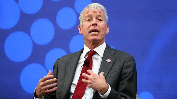 美部长称将无限期控制委石油销售