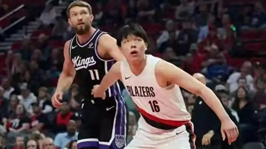 杨瀚森末节登场 开拓者大胜湖人