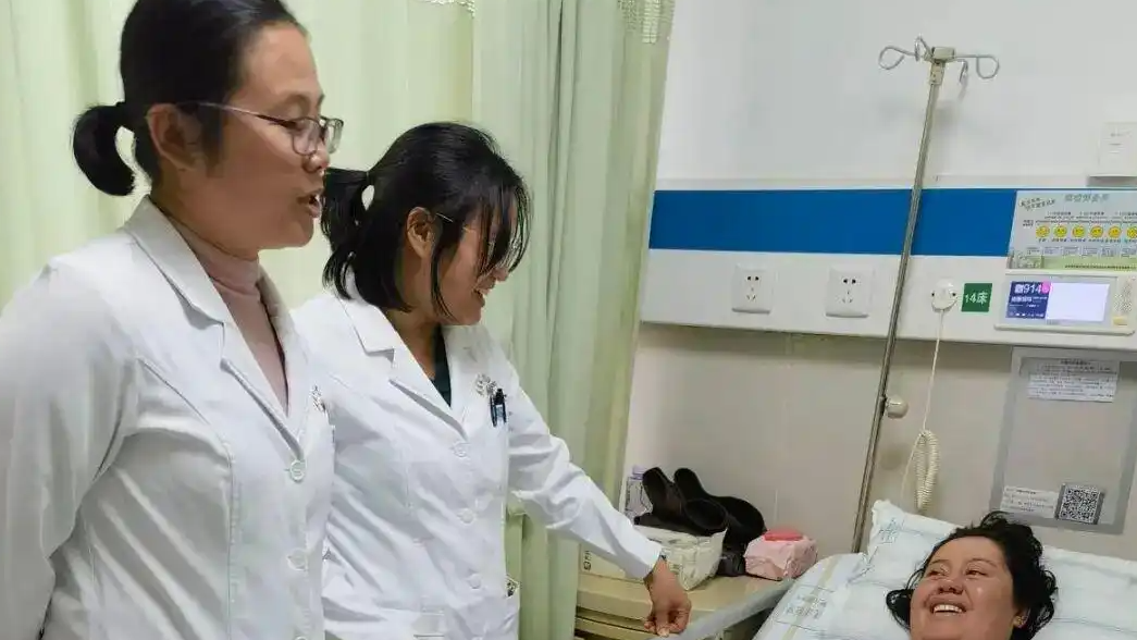 24岁女子成功诞下5胞胎