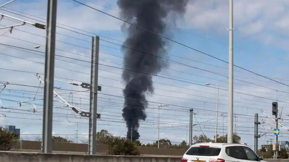 伊朗再对美以基地发动大规模袭击