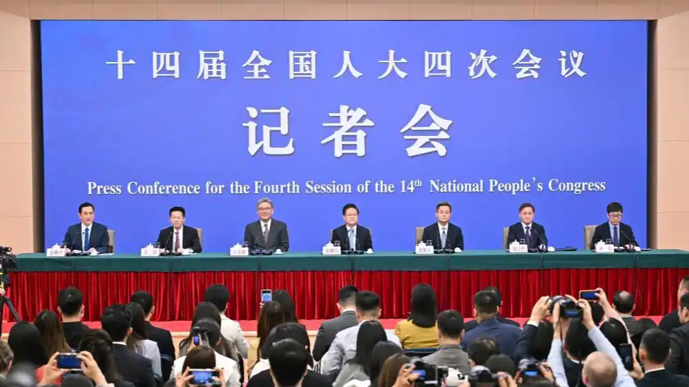 双一流高校本科扩招10万人以上