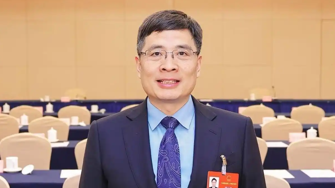 周云杰：保姆机器人将比汽车更普及