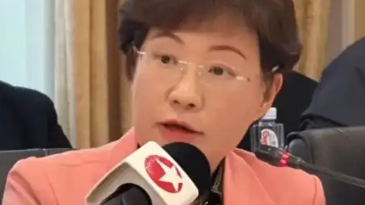 代表建议将物业管理改为物业服务