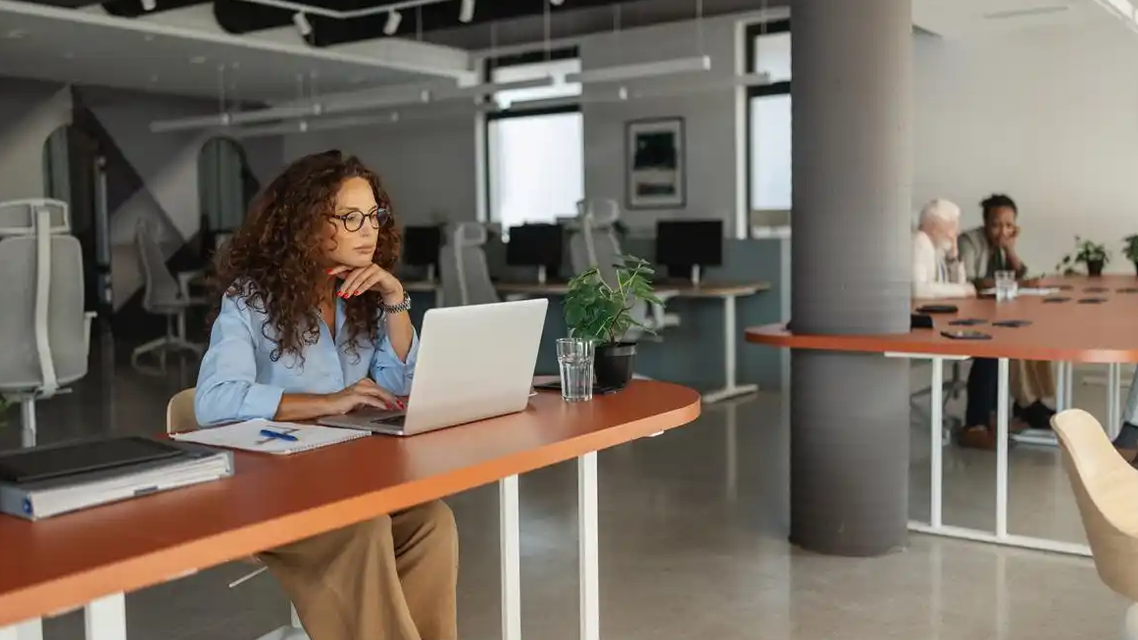 一人开公司：有人25分钟赚8千元