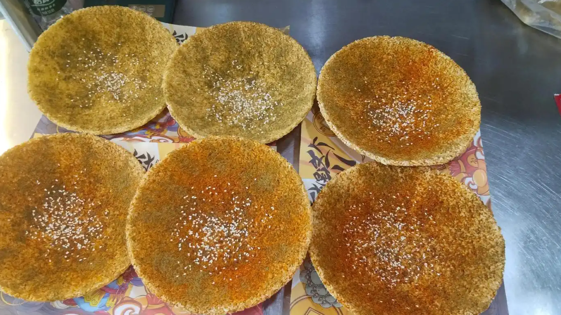 官方通报“网红锅巴臭鞋垫同烤”