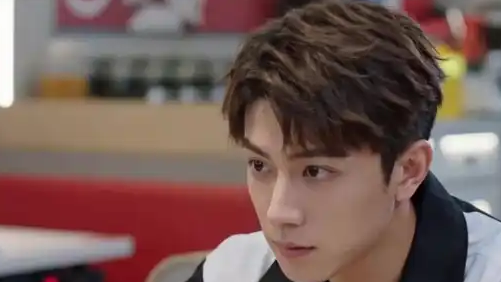 网传“男二以下用AI演员” 于正发声