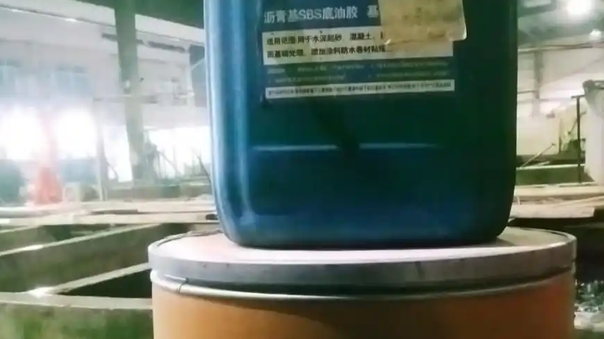 活鱼被人为麻醉流向餐桌 央视曝光