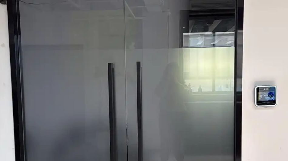 女子称休完产假公司没了