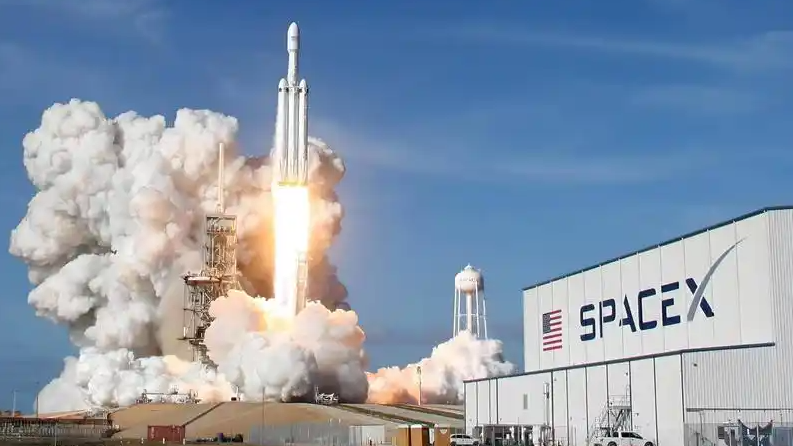 SpaceX去年亏损近50亿美元