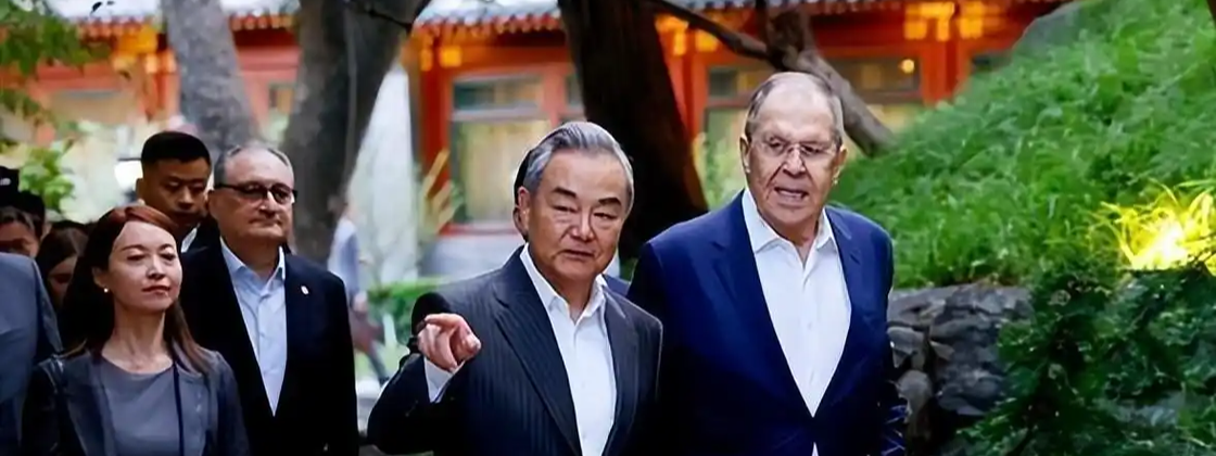 4天4位 国际政要为什么都往中国跑