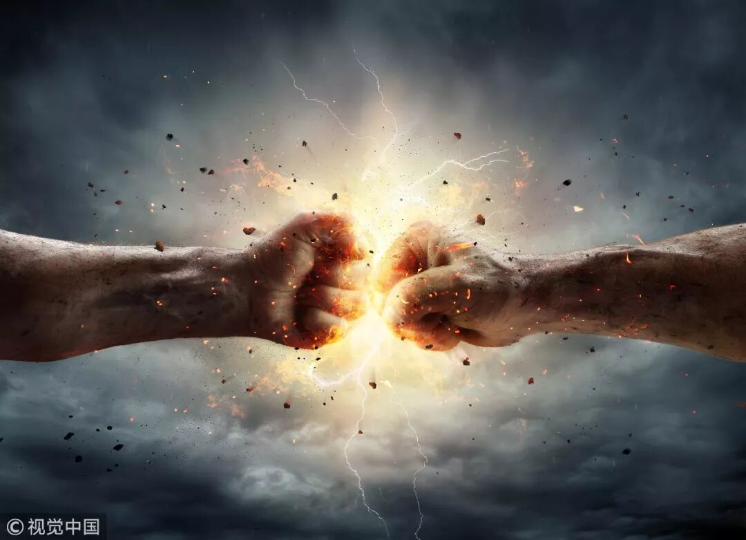 吵了几个月，Linus终于拍板！Linux正式为AI代码“立法”：允许用AI，但锅必须人背