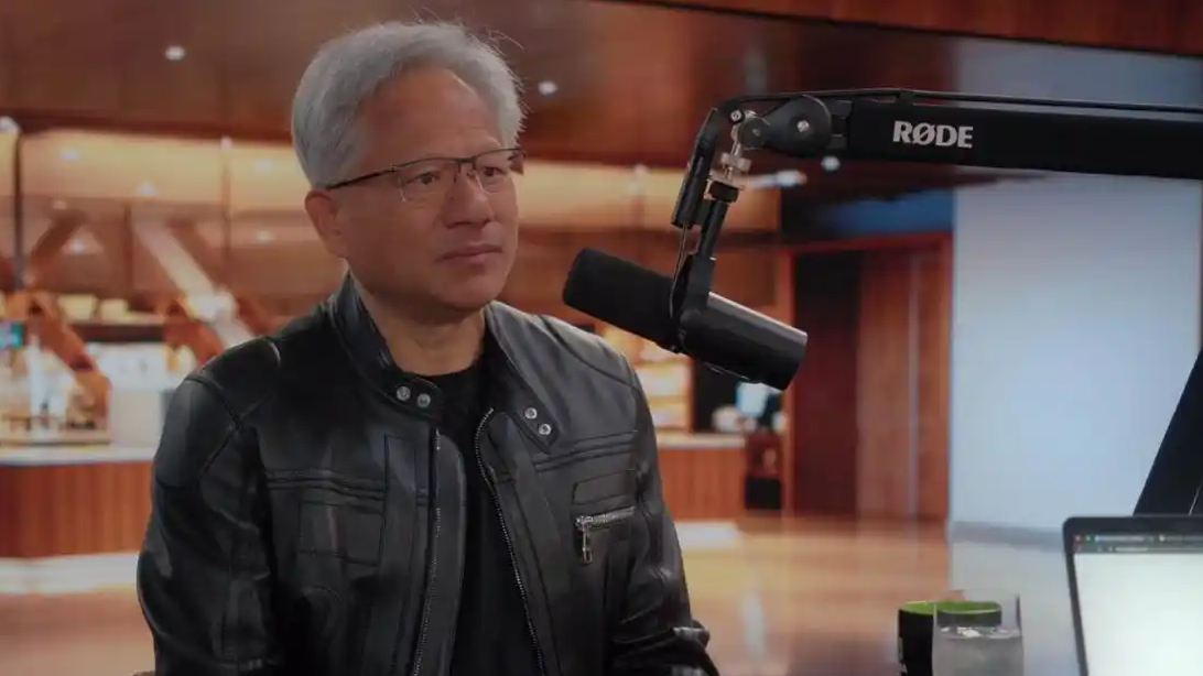 黄仁勋：芯片不是浓缩铀 卖中国咋了