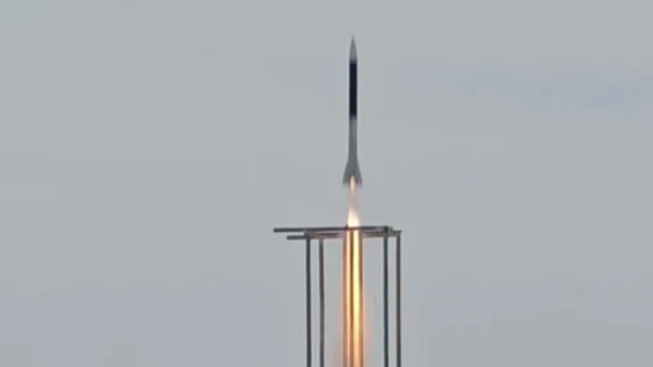 5名高中生自研云舟一号火箭发射成功